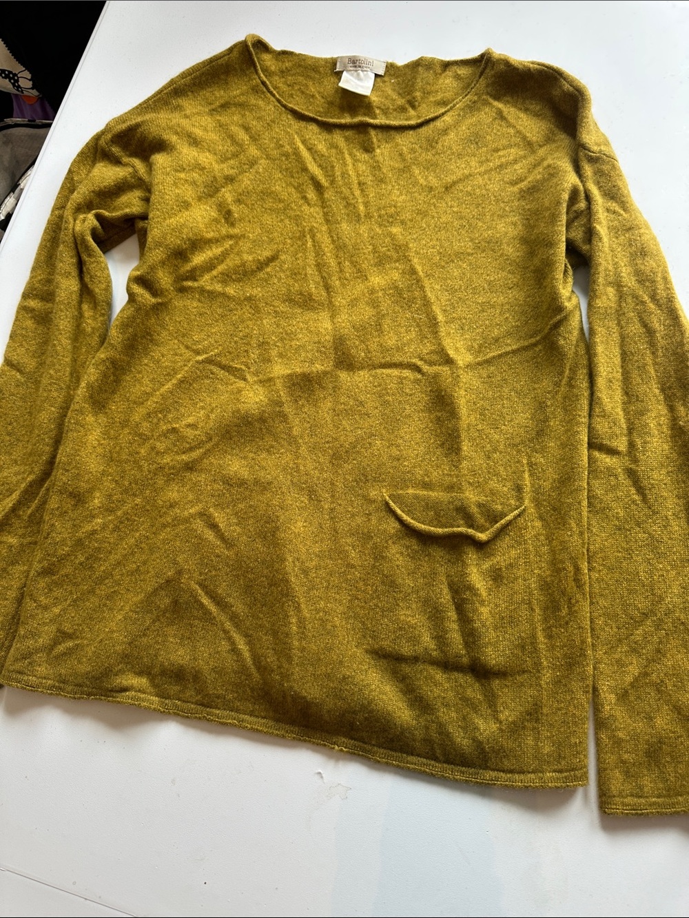Bartolini Women's cashmere Crewneck Sweater in Mustard Yellow